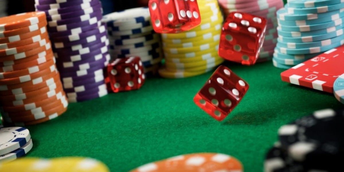 The Ultimate Guide: How to Play Online Baccarat